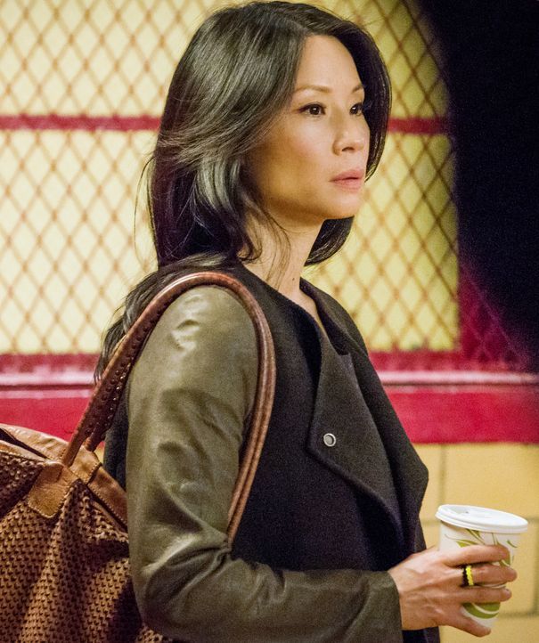 Watson (Lucy Liu) und Holmes ermitteln in einer Geiselnahme, deren Opfer jahrelang für tot gehalten wurde ... - Bildquelle: CBS Television