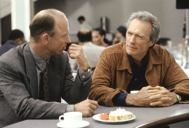 Seth Frank (Ed Harris, l.); Luther Whitney (Clint Eastwood, r.) - Bildquelle: Warner Brothers International