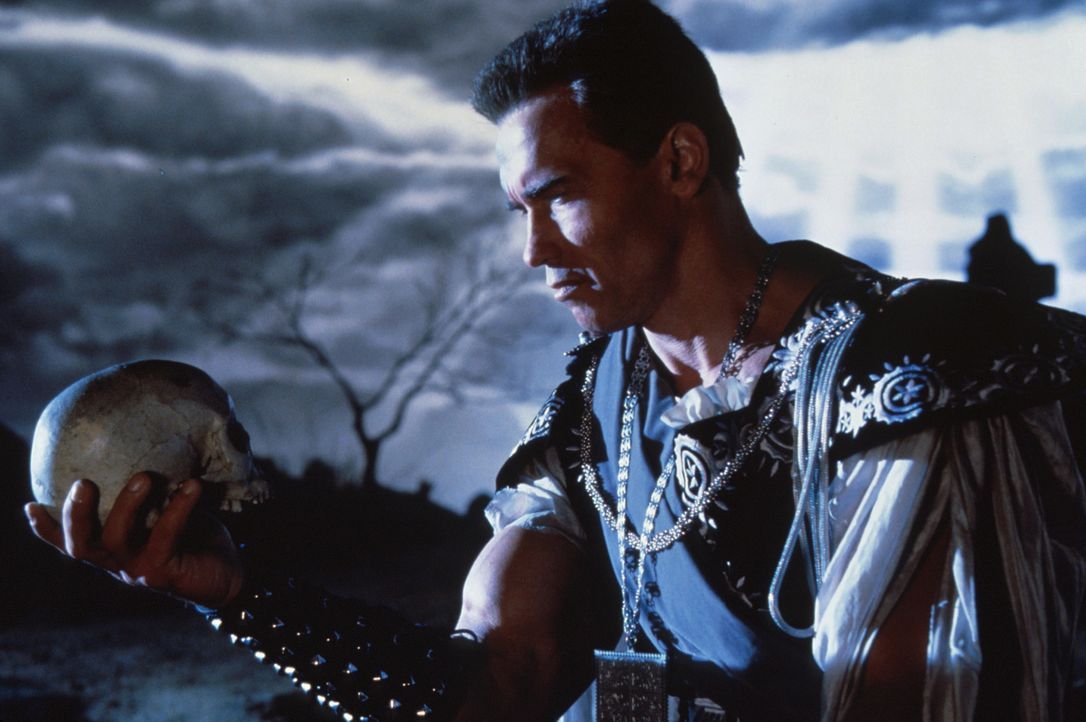 "Sein oder Nicht-Sein" - das Zaudern ist Hamlet Schwarzeneggers Sache nicht ... - Bildquelle: Columbia Pictures