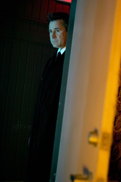 Jack Malone (Anthony LaPaglia) hat bereits einen Verdächtigen im Auge ... - Bildquelle: Warner Bros. Entertainment Inc.