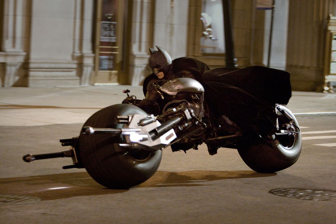 Als der Joker Gotham in ein anarchisches Chaos stürzt, gerät Batman (Christian Bale) an seine Grenze zwischen Gerechtigkeit und Rache ... - Bildquelle: © Warner Bros.