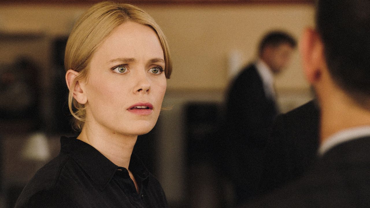 Gwen Karlsson (Katia Winter) - Bildquelle: 2019 CBS Broadcasting Inc. All Rights Reserved.