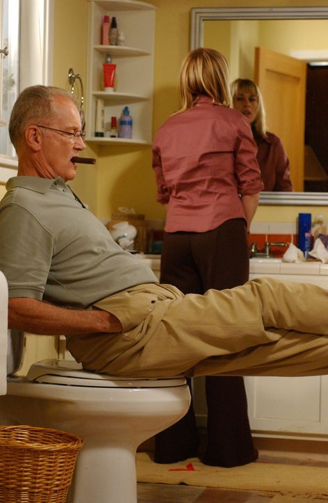 Joes Kollege Andrew will eine eigene Firma gründen. Er möchte Joe als Partner haben. Joes verstorbener Vater (Bruce Gray, l.) erscheint Allison (Pat... - Bildquelle: Paramount Network Television