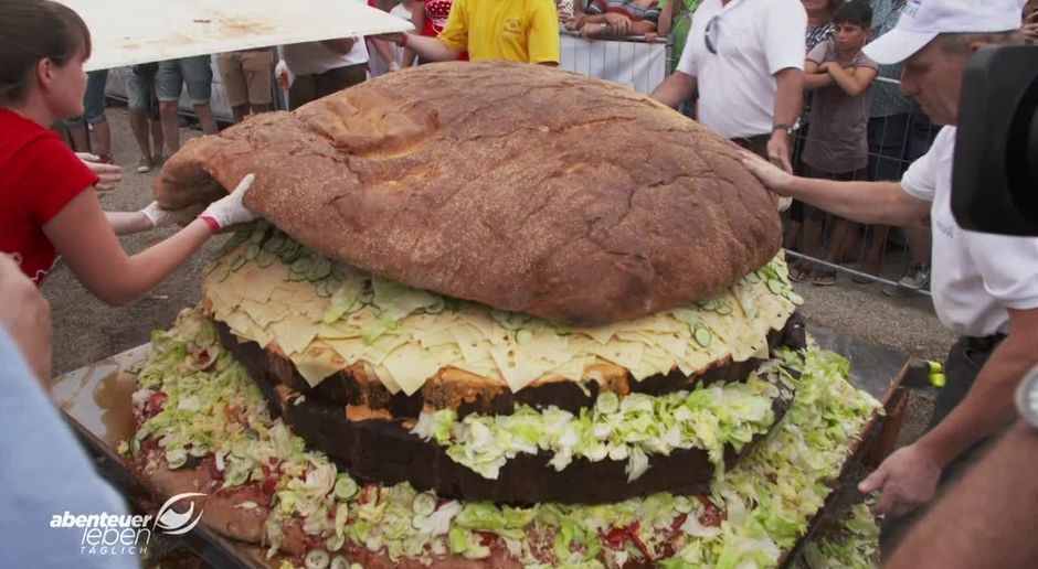 Der Grosste Burger Der Welt Weltrekord In Bayern