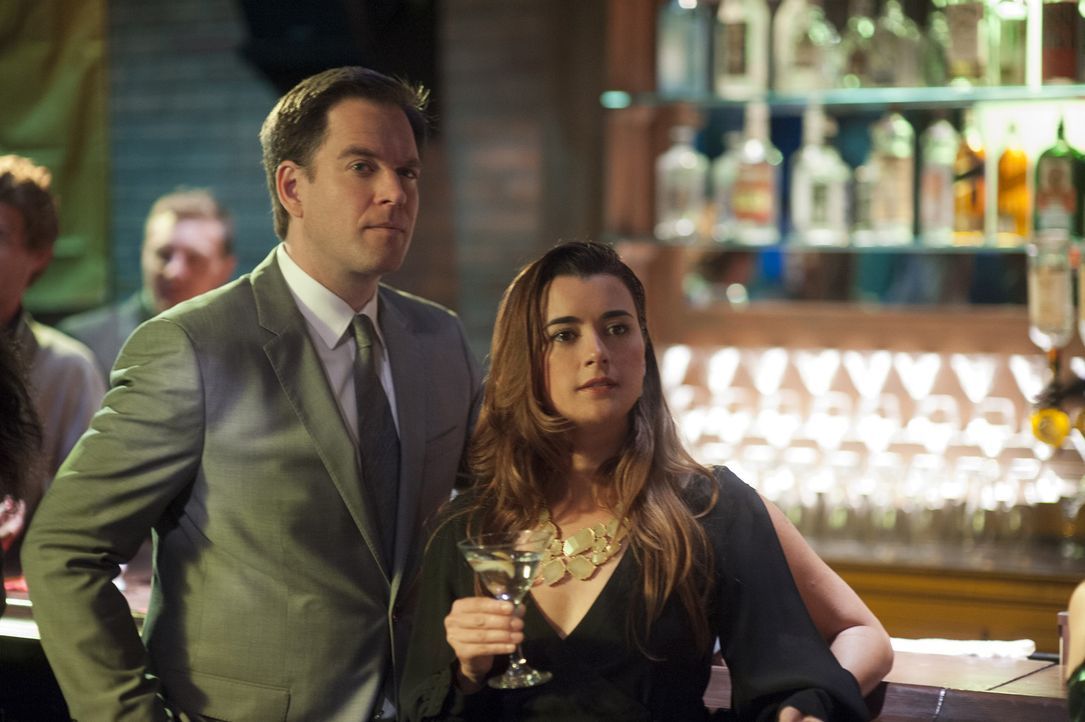 Reisen nach Berlin, um dort Ilan Bodnar dingfest zu machen: Tony (Michael Weatherly, l.) und Ziva (Cote de Pablo, r.) ... - Bildquelle: CBS Television