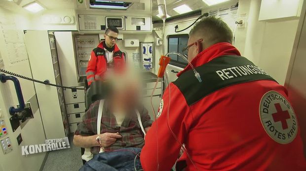 Achtung Kontrolle - Achtung Kontrolle! - Thema U.a.: Rotes Kreuz Vermutet Einen Schlaganfall - Jede Sekunde Zählt!
