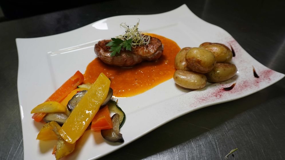 Gebratene Entenbrust mit Honig | Rezept aus Mein Lokal, Dein Lokal