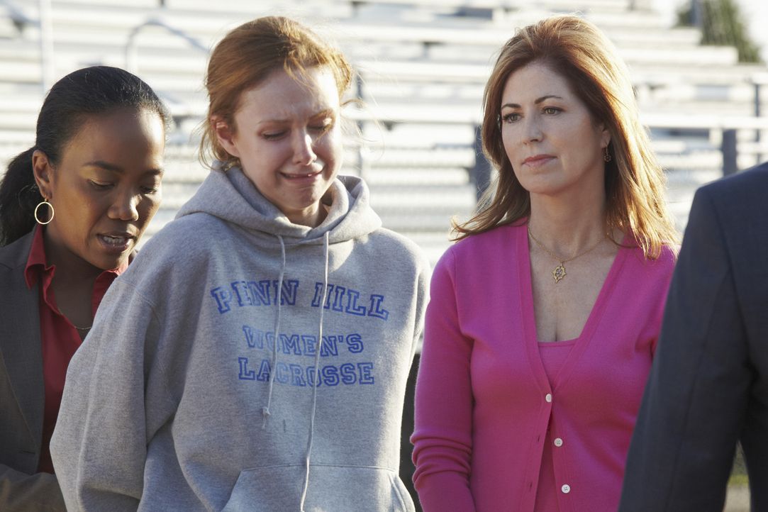 Bei den Ermittlungen stoßen Samantha (Sonja Sohn, l.) und Megan (Dana Delany, r.) auf Heather Clayton (Meg Chambers Steedle, M.), doch hat sie etwa... - Bildquelle: ABC Studios