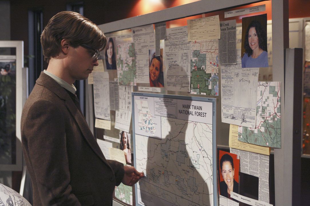 Versucht einen verzwickten Fall zu lösen: Reid (Matthew Gray Gubler) ... - Bildquelle: Touchstone Television