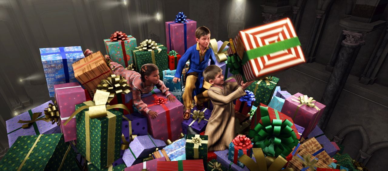 Hautnah erleben die Kinder mit, wo die Geschenke herkommen und wie sie verteilt werden - sind ihre Zweifel, ob es den Weihnachtsmann wirklich gibt n... - Bildquelle: Warner Bros. Pictures