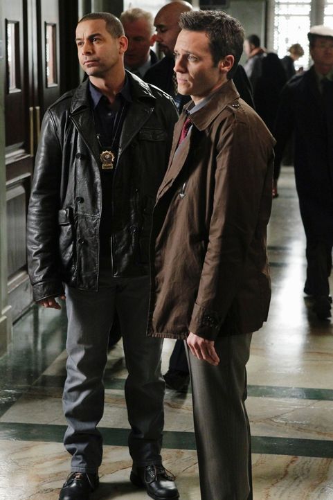 Im Laufe ihrer Ermittlungen müssen Javier Esposito (Jon Huertas, l.) und Kevin Ryan (Seamus Dever, r.) feststellen, dass die meisten der vordergründ... - Bildquelle: ABC Studios