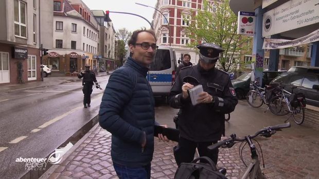 Mit den FahrradCops im Hamburger Großstadtdschungel