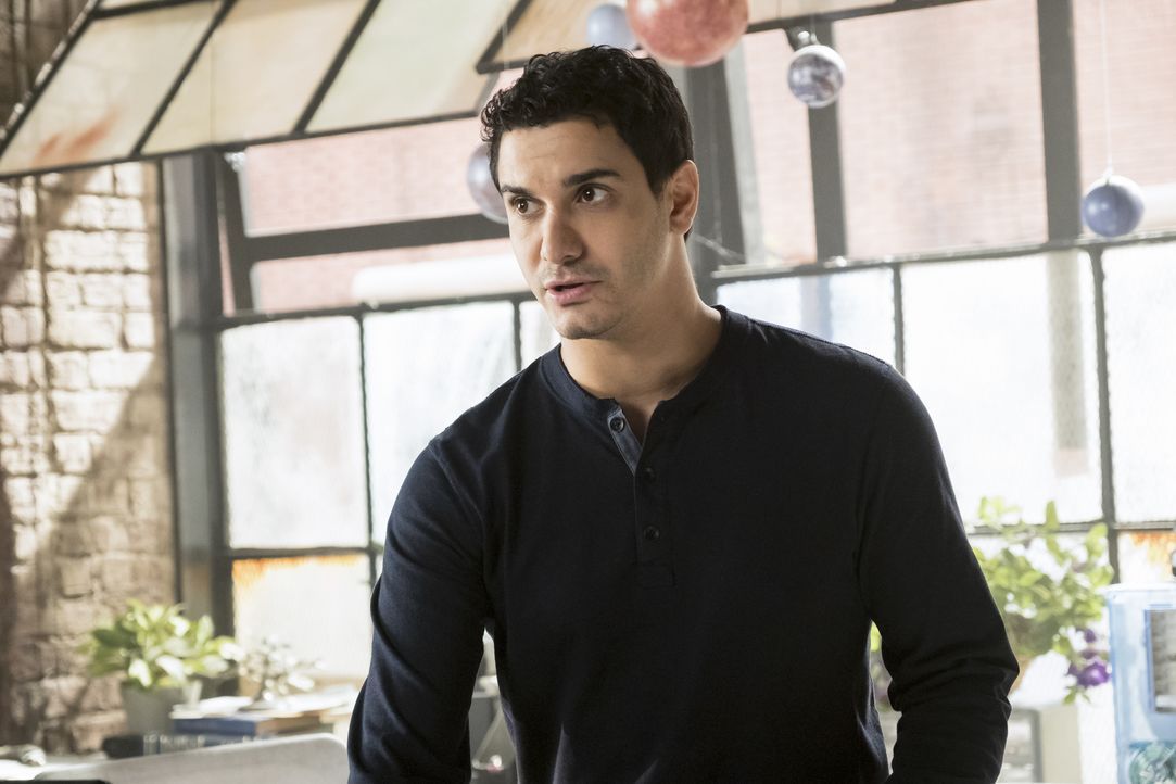 Gelingt es Walter (Elyes Gabel) und seinem Team, den Sender, der eine gefährliche Laserwaffe aktiviert, zu finden, bevor nicht nur Los Angeles einer... - Bildquelle: Jessica Brooks 2017 CBS Broadcasting, Inc. All Rights Reserved. / Jessica Brooks