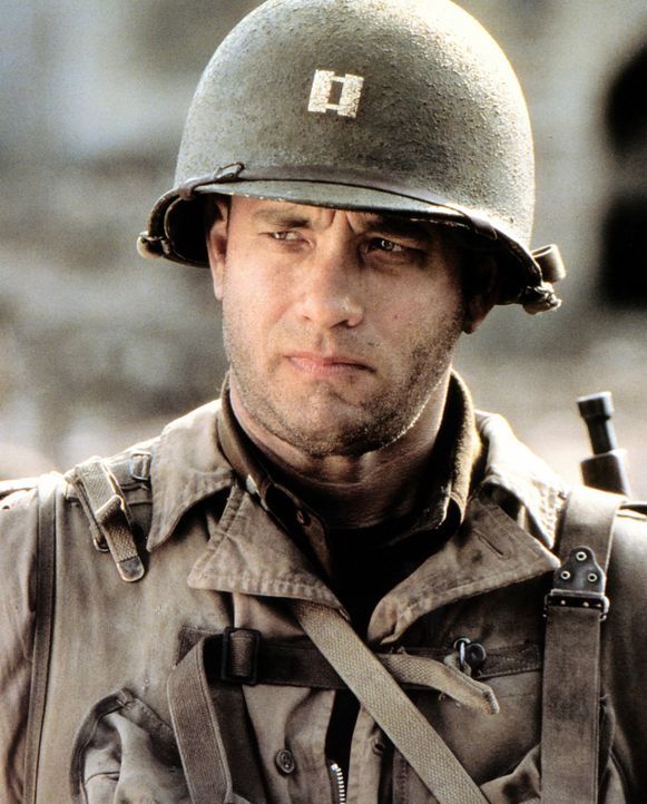 Captain John Miller (Tom Hanks), der Omaha Beach überlebt hat, wird dazu auserkoren, mit einem Team von acht Männern den blutjungen Fallschirmjäg... - Bildquelle: United International Pictures