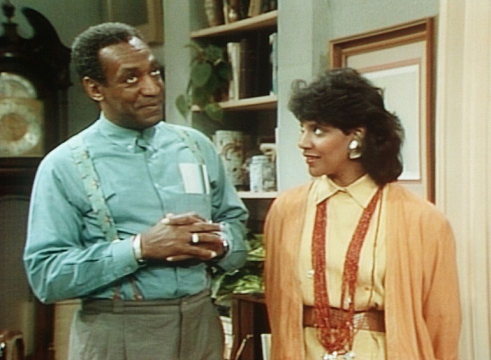 Cliff (Bill Cosby, l.) erinnert sich an die romantischen Rendezvous mit Clair (Phylicia Rashad, r.), als er noch aufs College ging. - Bildquelle: Viacom