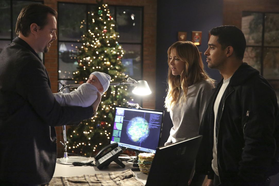 (v.l.n.r.) Timothy McGee (Sean Murray); Ellie Bishop (Emily Wickersham); Nick Torres (Wilmer Valderrama) - Bildquelle: Monty Brinton © 2018 CBS Broadcasting, Inc. All Rights Reserved / Monty Brinton