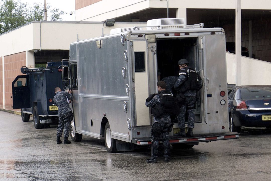 'MPD Crime Suppression Unit' - Einsatz mit der Spezialeinheit von Miami ... - Bildquelle: kabel eins