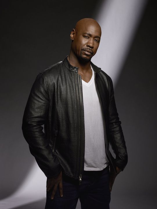(2. Staffel) - Seine Taten auf der Erde und vor allem seine Bekanntschaft mit einem Dämon könnten Amenadiel (D.B. Woodside) zum Verhängnis werden ..... - Bildquelle: 2016 Warner Brothers