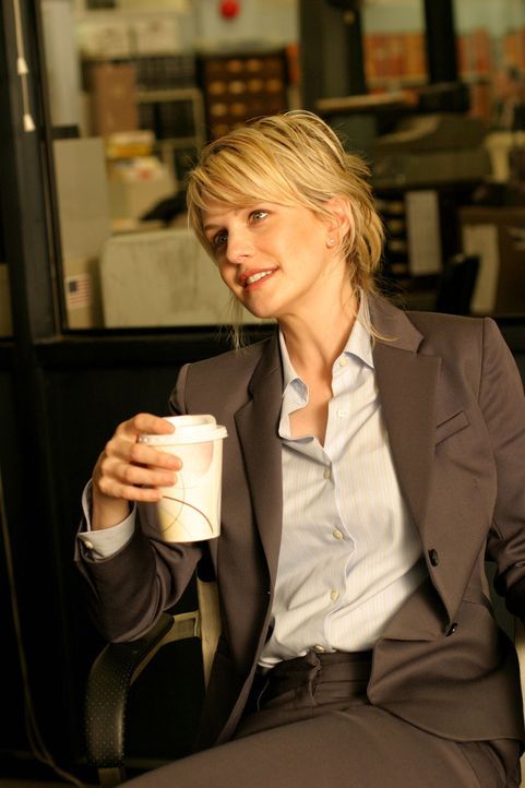 Ein ungeklärter Mordfall aus dem Jahre 1990 beschäftigt Det. Lilly Rush (Kathryn Morris). - Bildquelle: Warner Bros. Television