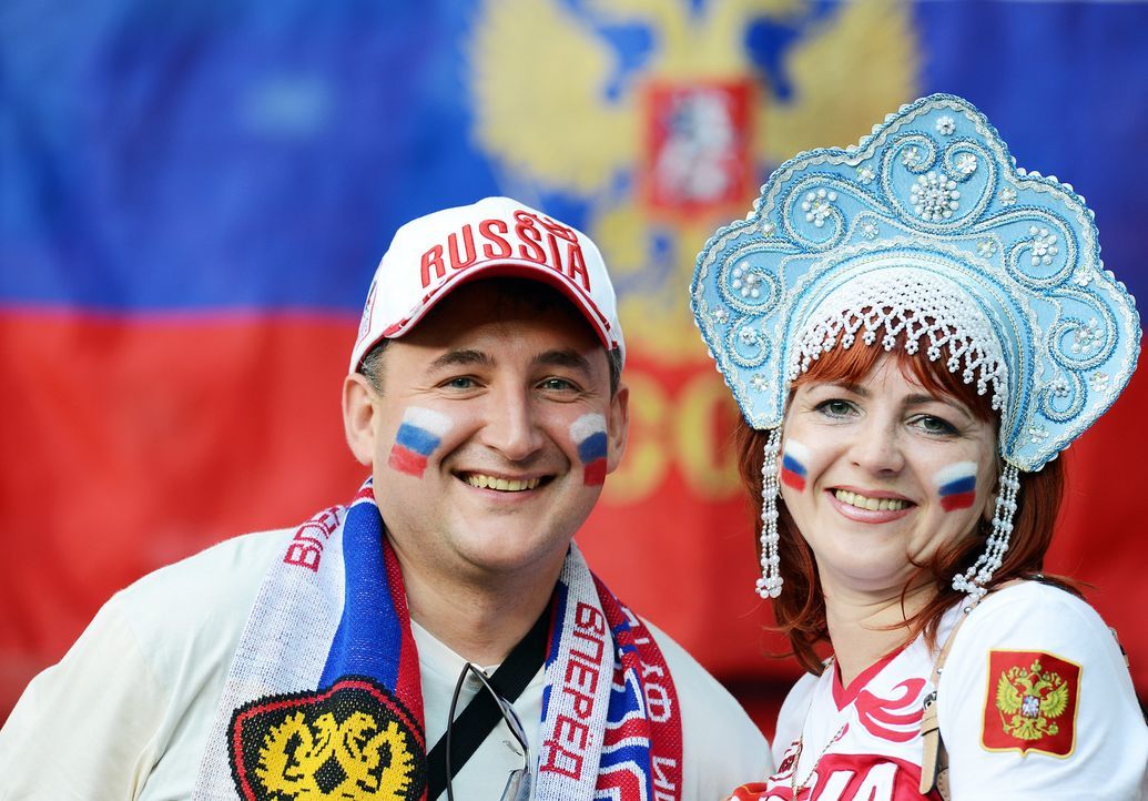 Die russischen Fans - Bildquelle: AFP