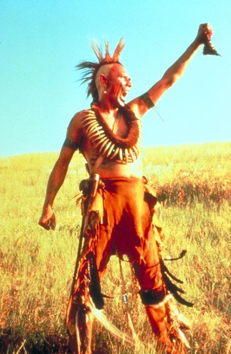 Die kriegslüsternen Pawnee-Indianer und dessen Anführer (Wes Study) sind die gefährlichsten Feinde der Sioux Indianer. Es kommt immer wieder zu g... - Bildquelle: Orion Pictures Corporation