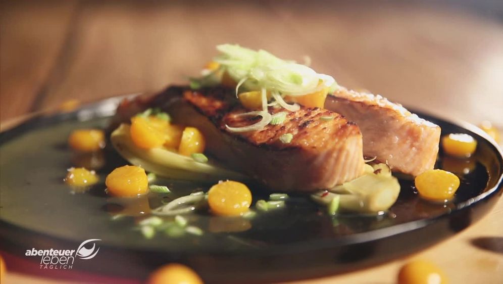 Lachs mit Fenchel in Orangensauce - Rezept aus Abenteuer Leben