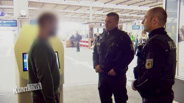 Achtung Kontrolle - Achtung Kontrolle! - Thema U.a.: Bundespolizei Kontrolliert Verdächtigen Am Hauptbahnhof Chemnitz