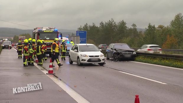 Achtung Kontrolle - Achtung Kontrolle! -thema U.a.: Rettungsdienst Regensburg - Mehrere Verletzte Auf Der Autobahn