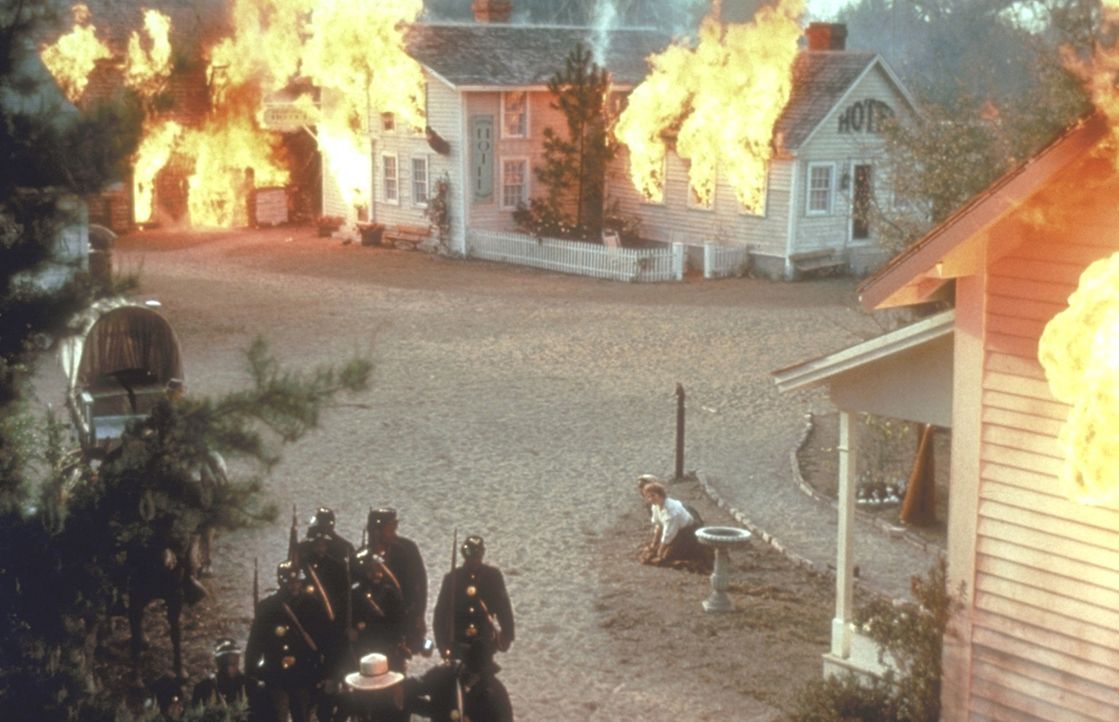 1862: In Amerika tobt der Bürgerkrieg, durch den viele Dörfer zerstört werden ... - Bildquelle: TriStar Pictures