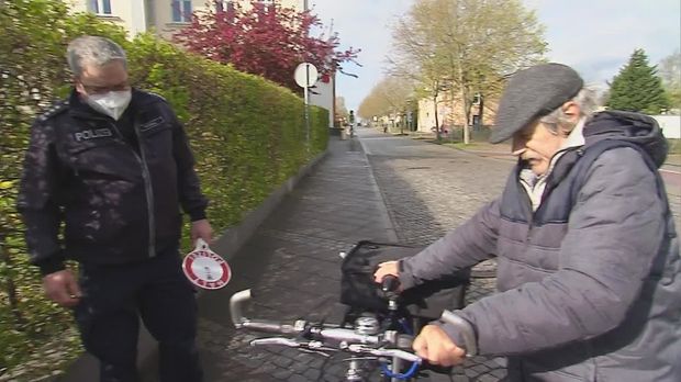 Abenteuer Leben - Abenteuer Leben - Dienstag: Schrottreife Tretesel - Fahrradgroßkontrolle