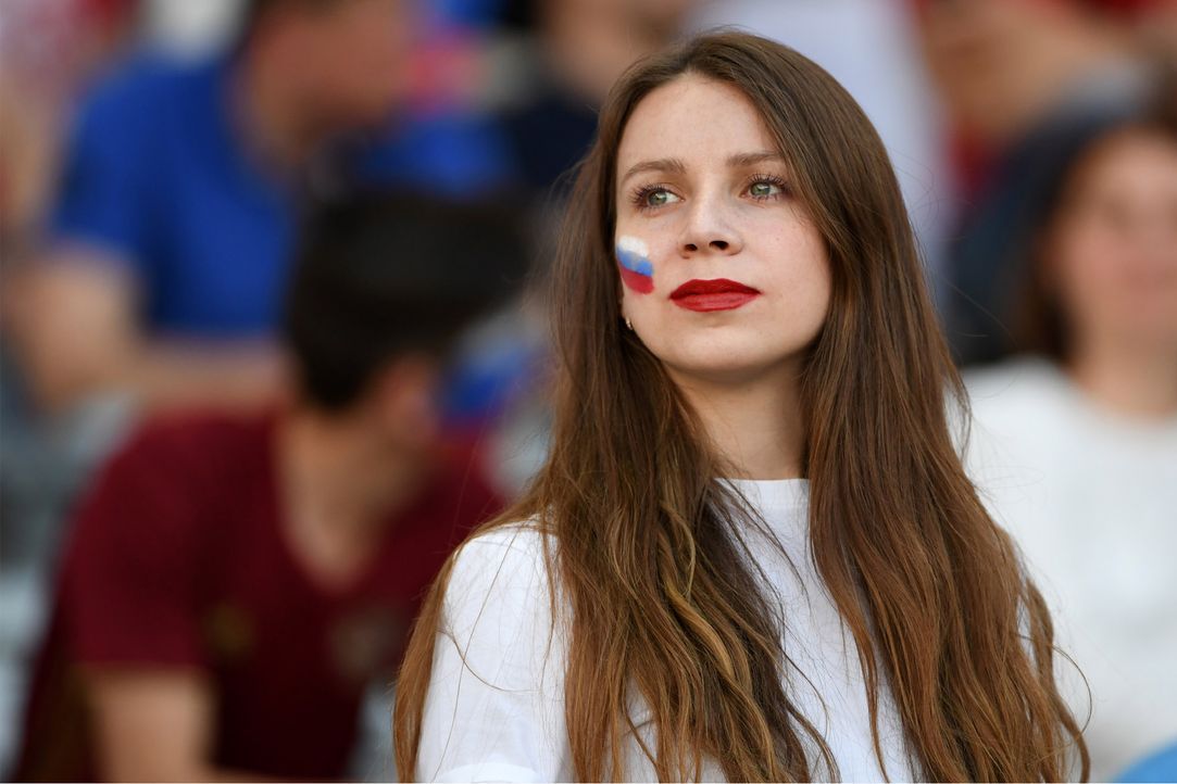 Russian_fan_sexy__000_C56WI_PASCAL GUYOT_AFP - Bildquelle: AFP / PASCAL GUYOT