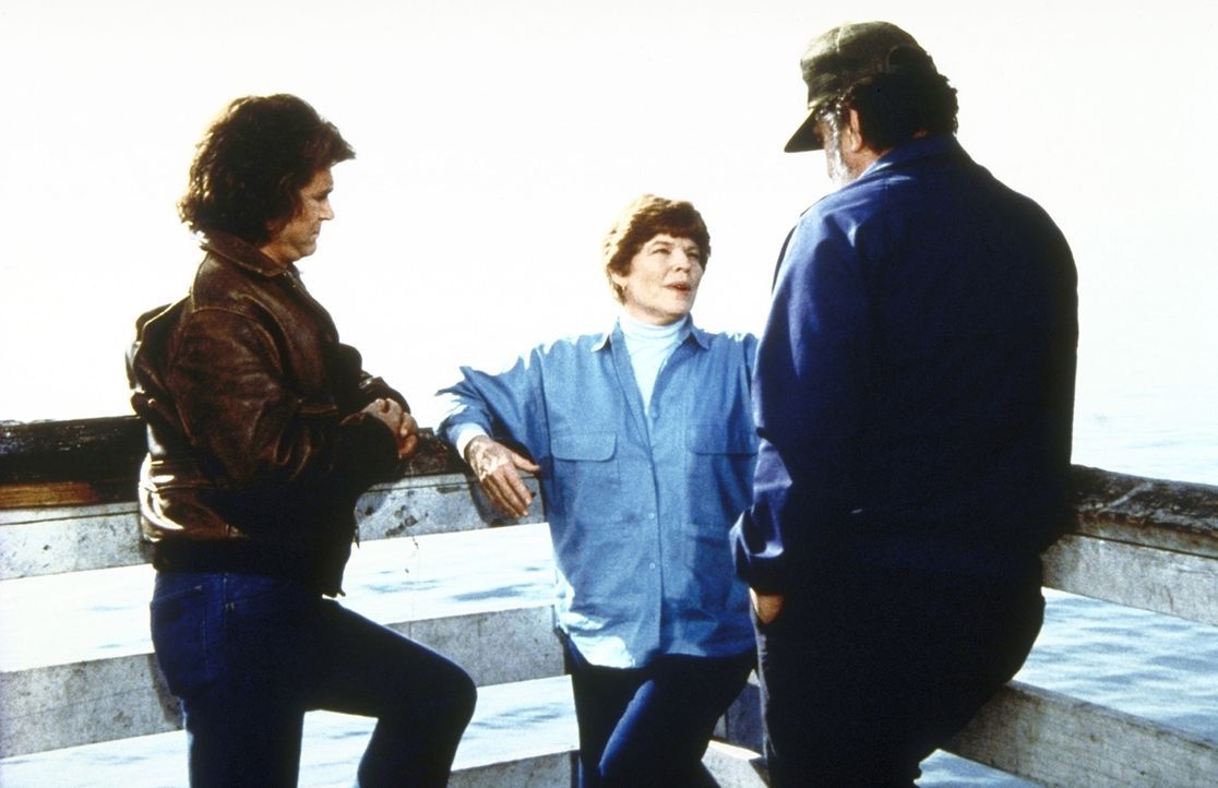 Marge (Anne Jackson, M.) erzählt Jonathan (Michael Landon, l.) und Mark (Victor French), wie sich der Unfall zugetragen hat. - Bildquelle: Worldvision Enterprises, Inc.