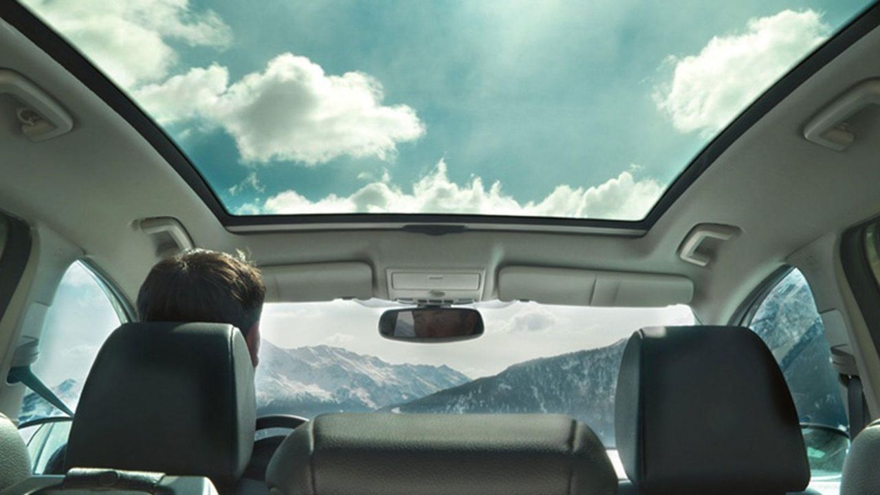 Panoramadach - Bildquelle: Ford