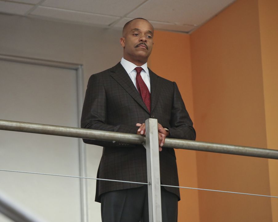 Macht sich Sorgen um das Leben von Gibbs: Vance (Rocky Carroll) ... - Bildquelle: Monty Brinton CBS Television / Monty Brinton