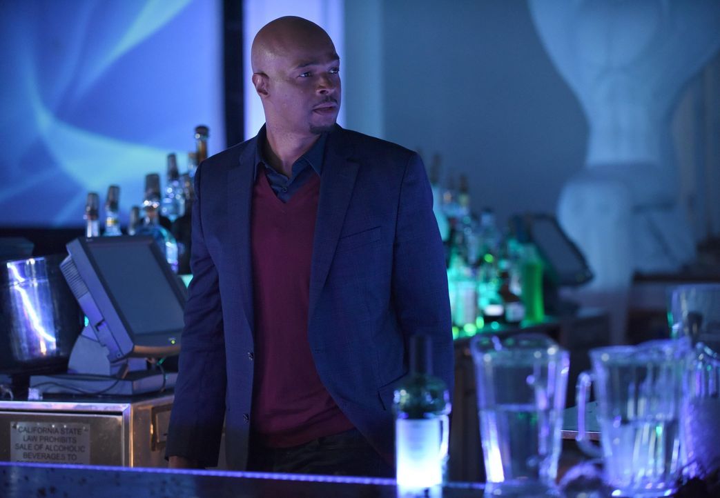 Kann Murtaugh (Damon Wayans) seine Undercover-Persona im aktuellen Fall wiederbeleben? - Bildquelle: Warner Brothers
