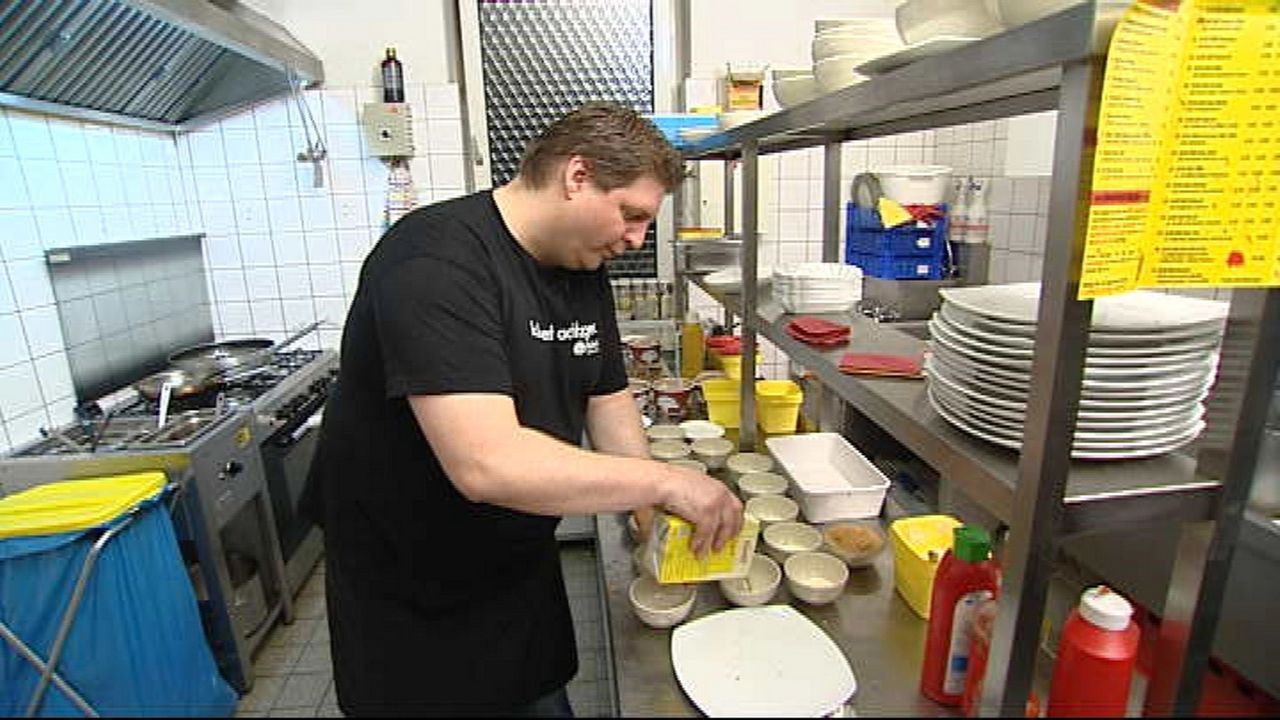 Heiko Schlingermann (37) erfühlte sich seinen Lebenstraum. 10 Jahre lang hat der gelernte Koch in einem Restaurant hinterm Herd gestanden, bis er vo... - Bildquelle: kabel eins