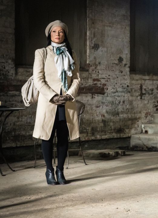 Weiß nicht so recht, was sie von Moriarty halten soll: Dr. Joan Watson (Lucy Liu) ... - Bildquelle: CBS Television