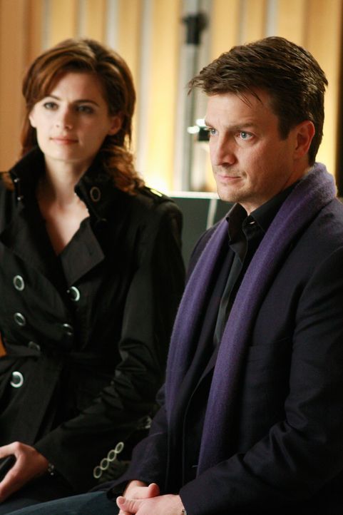 Richard Castle (Nathan Fillion, r.) und Kate Beckett (Stana Katic, l.) arbeiten an einem neuen aufregenden Fall. - Bildquelle: ABC Studios