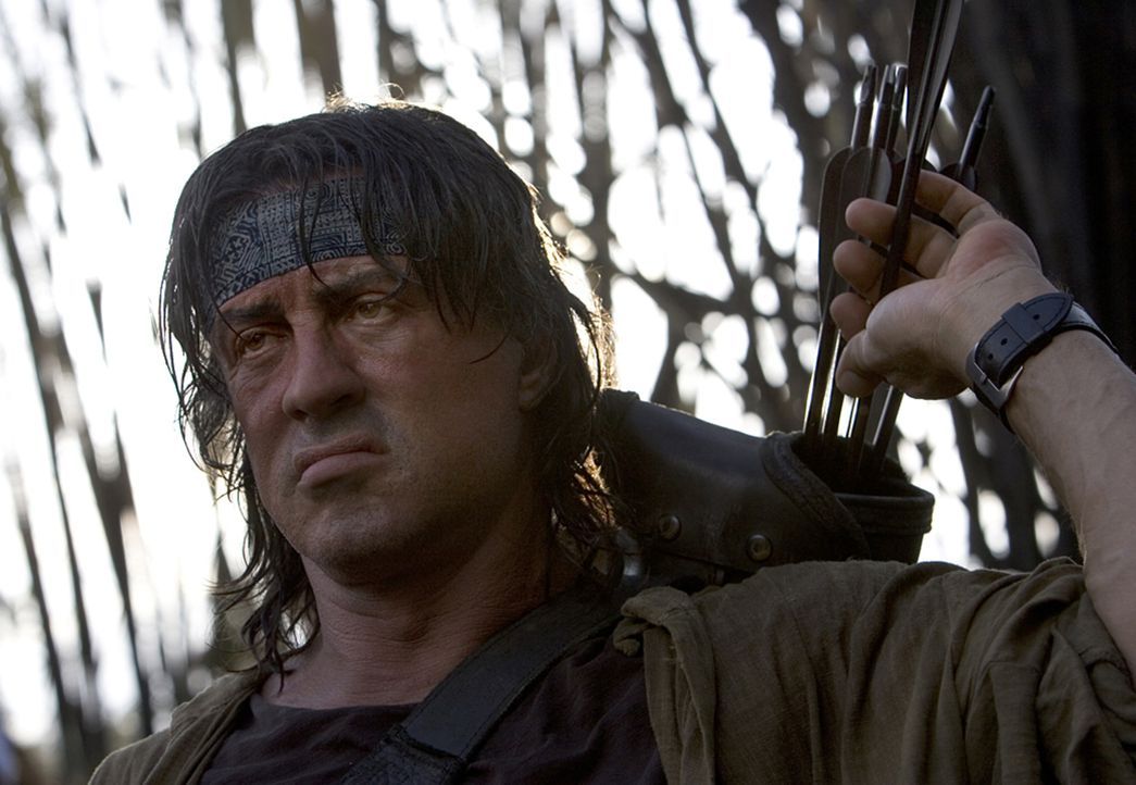 Rambo (Sylvester Stallone) macht kurzen Prozess ... - Bildquelle: Karen Ballard Nu Image Films