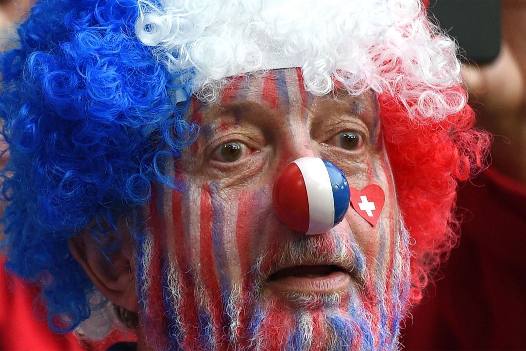 France_clown_FRANCOIS LO PRESTI_AFP - Bildquelle: AFP / FRANCOIS LO PRESTI
