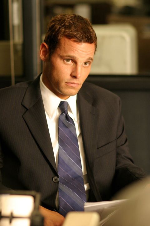 Weiß Chris Lassing (Justin Chambers) mehr, als er zugibt? - Bildquelle: Warner Bros. Television