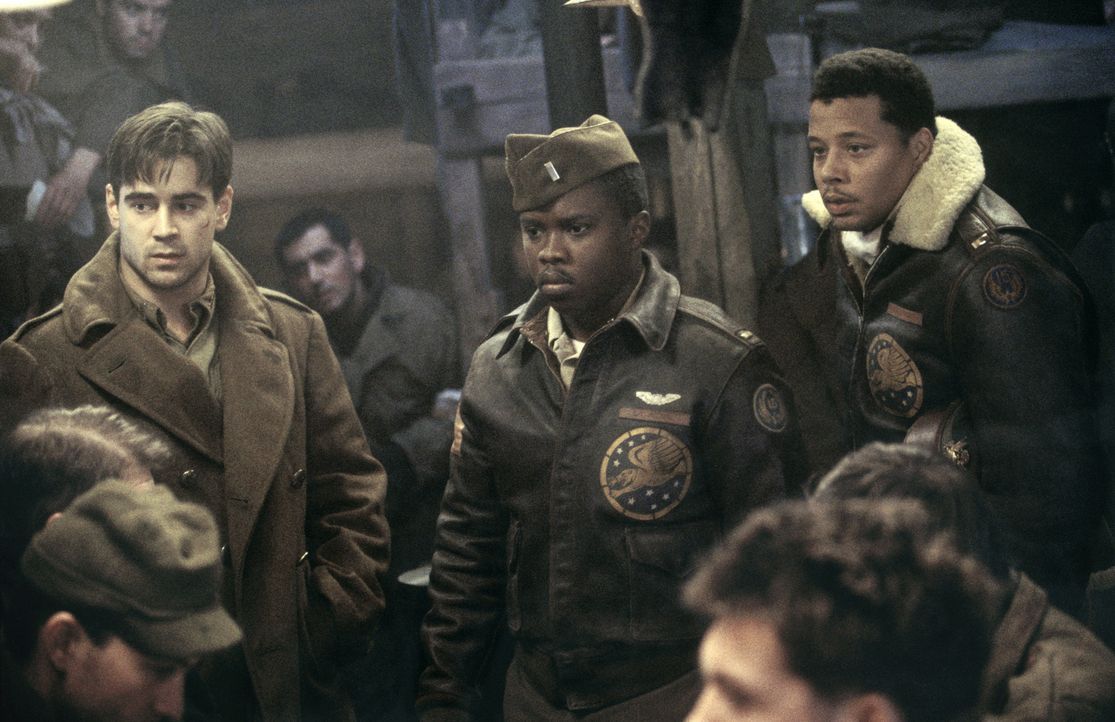 Deutschland im Dezember 1944: Der junge Lt. Thomas Hart (Colin Farrell, l.) gerät in ein Kriegsgefangenenlager der Nazis. Als zwei farbige Häftlinge... - Bildquelle: Metro-Goldwyn-Mayer Studios Inc. All Rights Reserved.