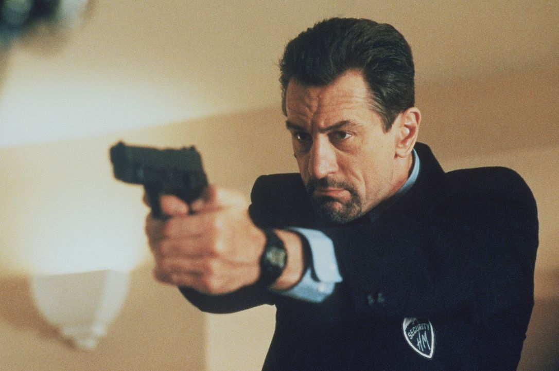 Der Profigangster McCauley (Robert De Niro) narrt die Polizei von Los Angeles immer wieder mit perfekt geplanten Überfällen. Nach wenigen Minuten... - Bildquelle: Warner Bros.