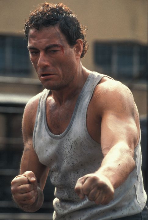 Nachdem Kyle (Jean-Claude Van Damme) den Mörder seiner Frau getötet hat, wird er zu lebenslänglicher Haft im härtesten Gefängnis Russlands veru... - Bildquelle: NU IMAGE