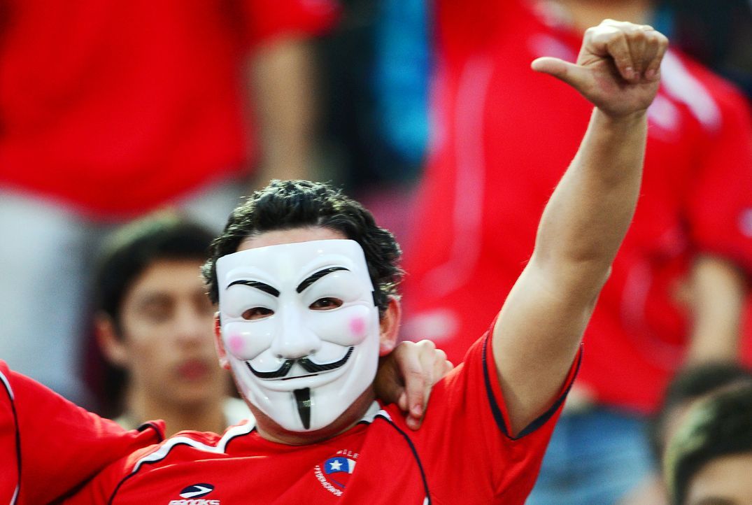 Fussball-Fans-Chile-121016-AFP - Bildquelle: AFP