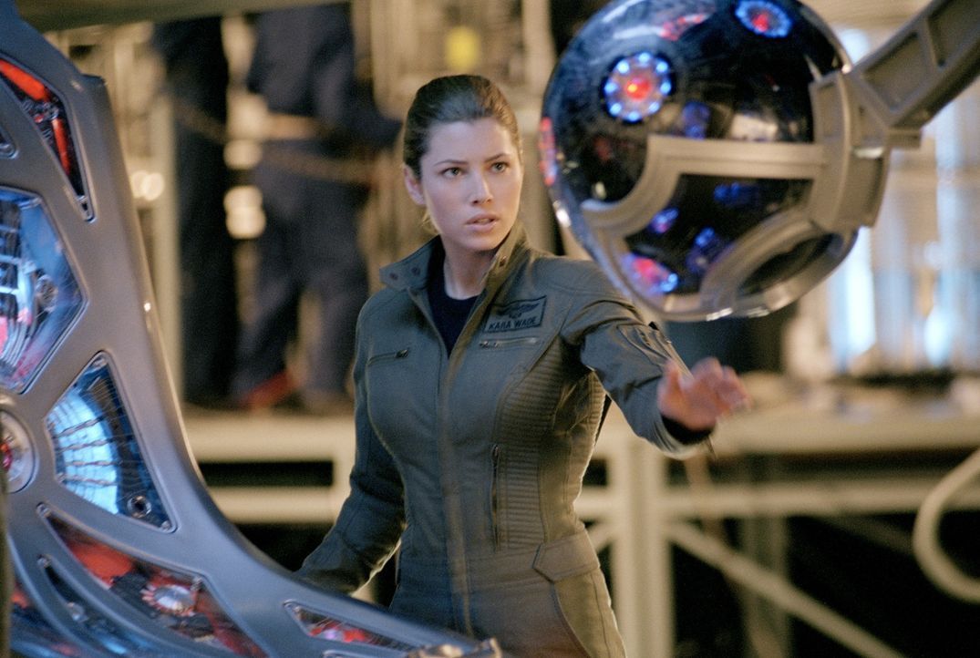 Die hervorragende Pilotin Kara Wade (Jessica Biel) muss einen mörderischen unbemannten Kampfjet ausschalten. Kein leichtes Unterfangen ... - Bildquelle: 2005 Columbia Pictures Industries, Inc. All Rights Reserved.
