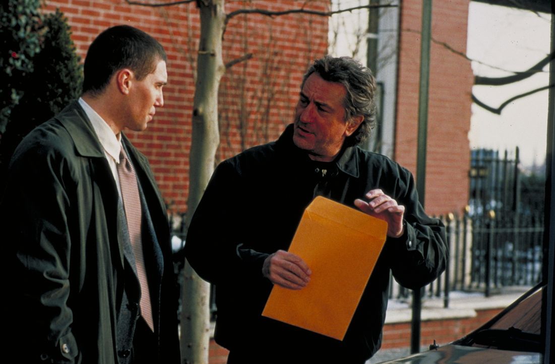 Dave Simon (Anson Mount, l.); Detective Vincent LaMarca (Robert De Niro, r.) - Bildquelle: Beta Film