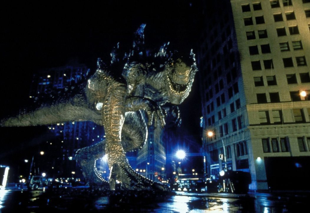 Weil Godzilla in Manhattan alles kurz und klein trampelt, rückt das Militär an. Doch die Soldaten scheinen gegen das Riesenreptil nichts anrichten... - Bildquelle: 1998 TriStar Pictures, Inc. All Rights Reserved.