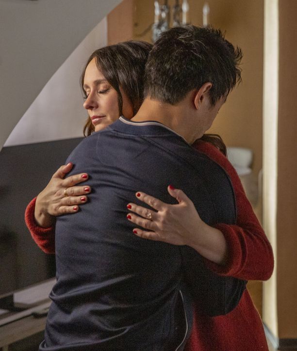 Howie "Chimney" Han (Kenneth Choi., l.); Maddie Kendall (Jennifer Love Hewitt, r.) - Bildquelle: 2018-2019 Twentieth Century Fox Film Corporation. All rights reserved.