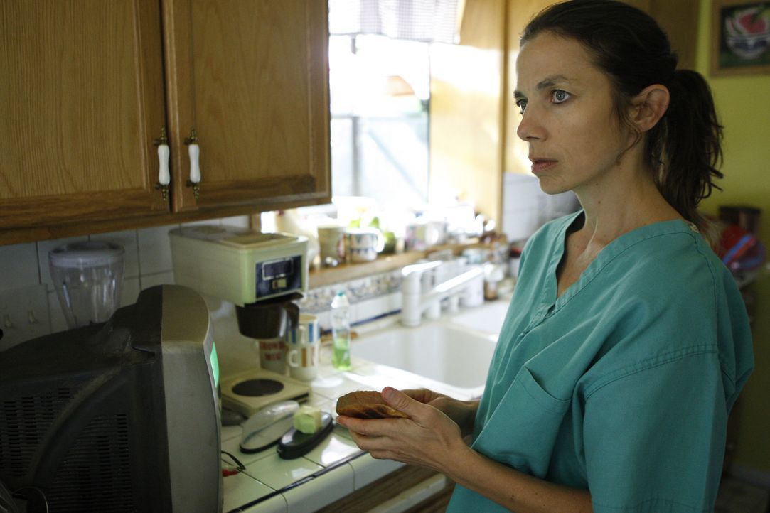 Ist Margaret Mckenna (Justine Bateman) die Mörderin von Kenneth Richards? - Bildquelle: ABC Studios